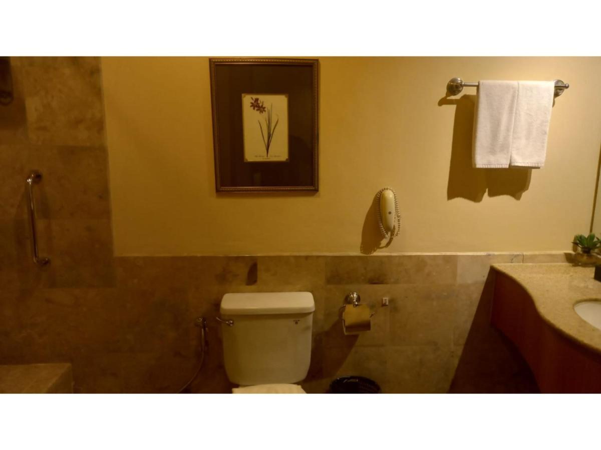 Capital O 914 Makati Palace Hotel Makati City Bagian luar foto